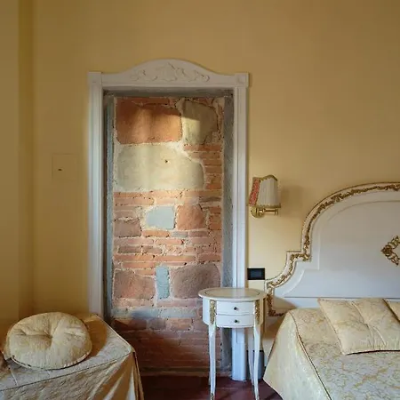 Casa Leopardi * Florence